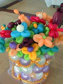 vase balloons flowers decor